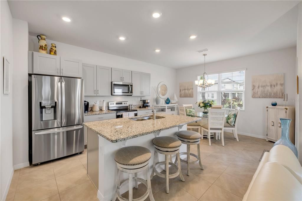 Active With Contract: $329,900 (3 beds, 2 baths, 1672 Square Feet)