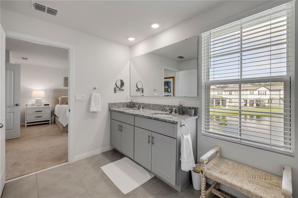 Active With Contract: $329,900 (3 beds, 2 baths, 1672 Square Feet)
