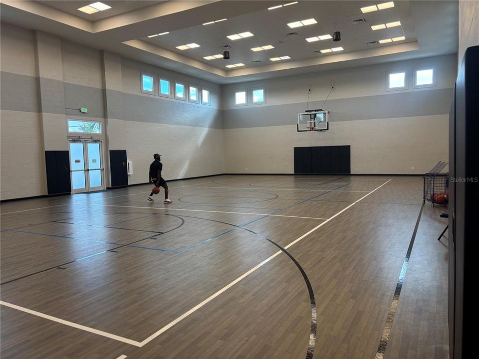 En Venta: $825,000 (5 camas, 3 baños, 3257 Pies cuadrados)