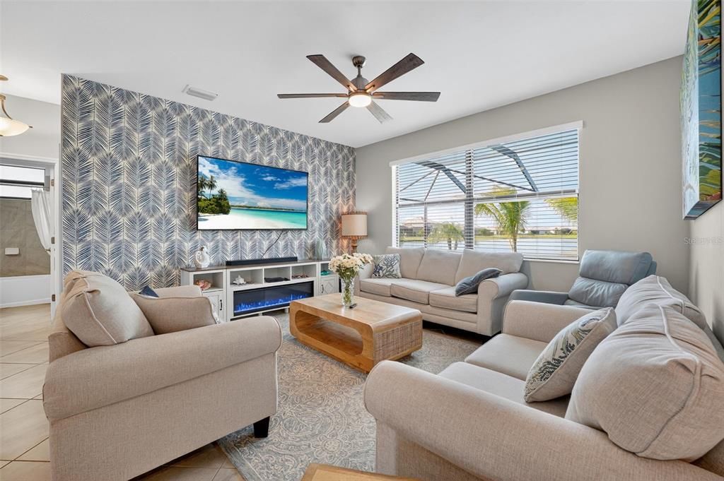 En Venta: $825,000 (5 camas, 3 baños, 3257 Pies cuadrados)