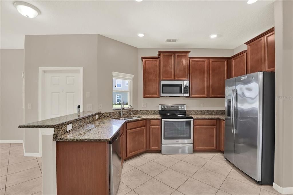 Active With Contract: $275,000 (4 beds, 3 baths, 1612 Square Feet)