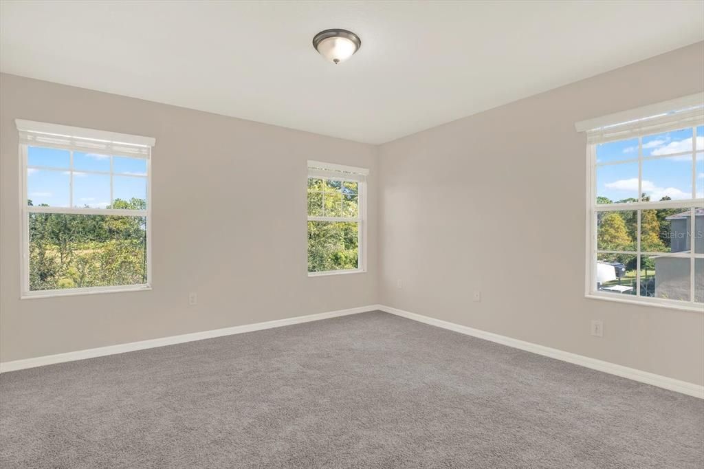 Active With Contract: $275,000 (4 beds, 3 baths, 1612 Square Feet)