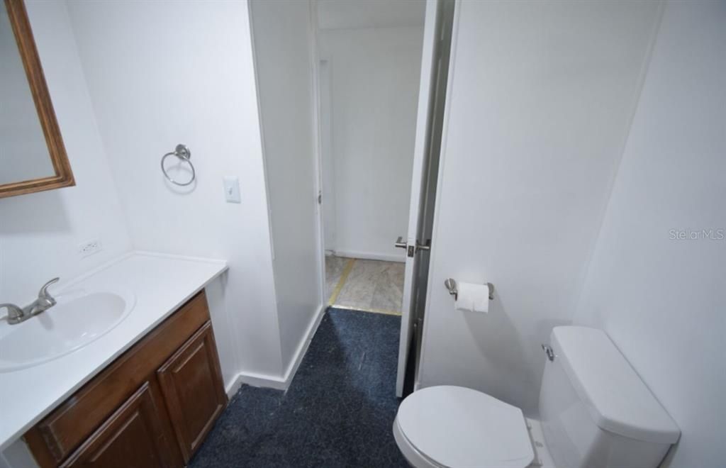 For Rent: $1,295 (2 beds, 1 baths, 742 Square Feet)