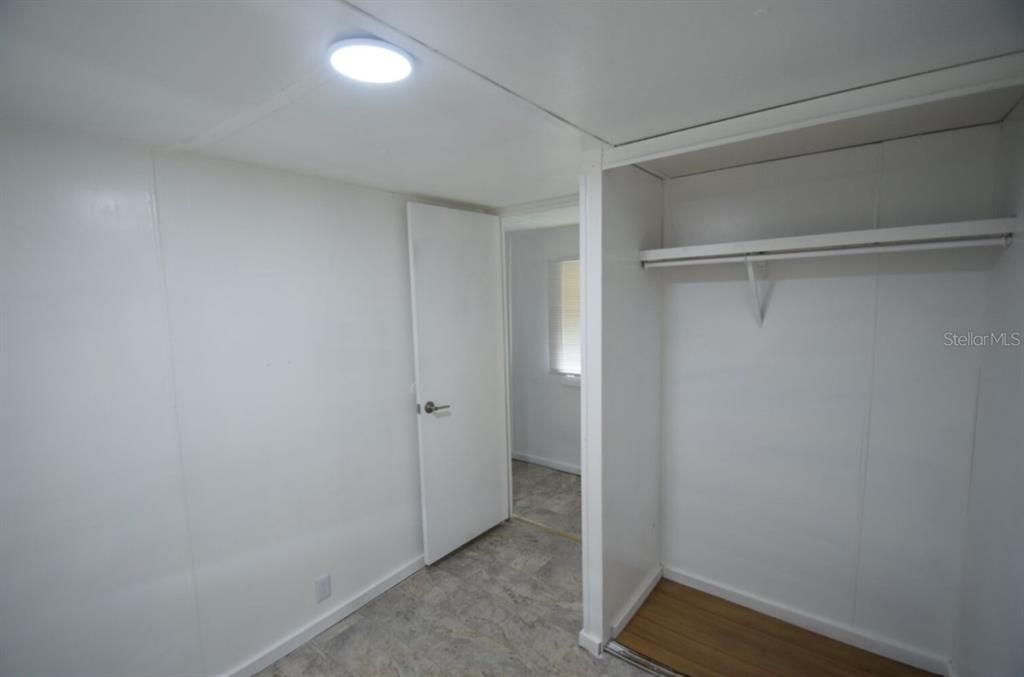 For Rent: $1,295 (2 beds, 1 baths, 742 Square Feet)