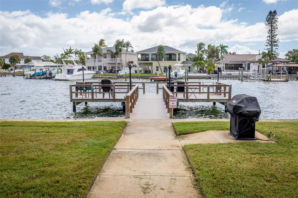 待售: $269,000 (2 贝兹, 2 浴室, 1100 平方英尺)