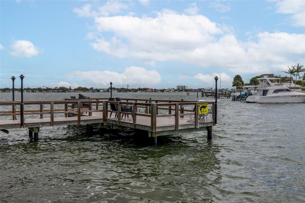 待售: $269,000 (2 贝兹, 2 浴室, 1100 平方英尺)