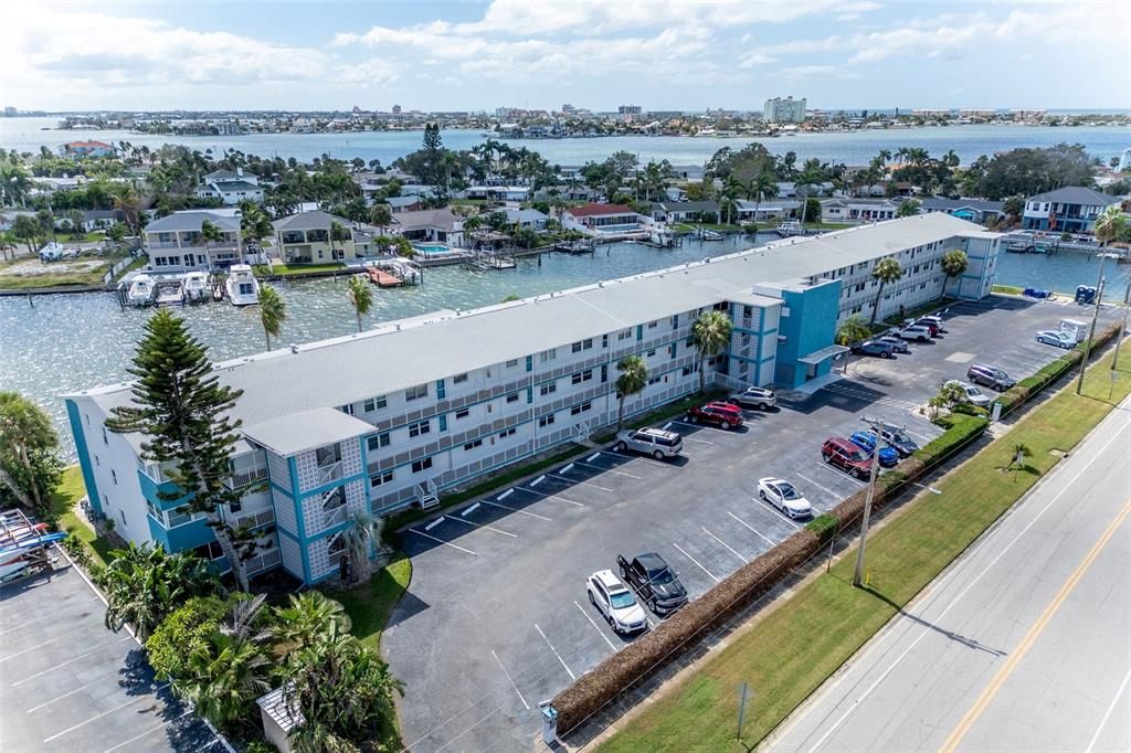 待售: $269,000 (2 贝兹, 2 浴室, 1100 平方英尺)