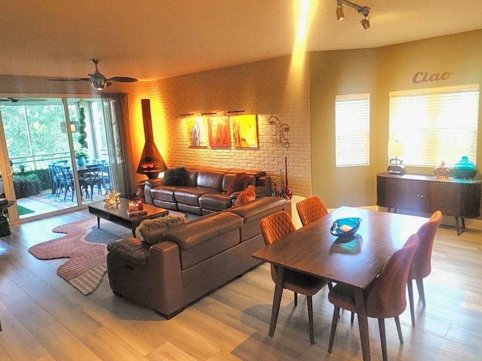 For Rent: $3,300 (3 beds, 2 baths, 2100 Square Feet)