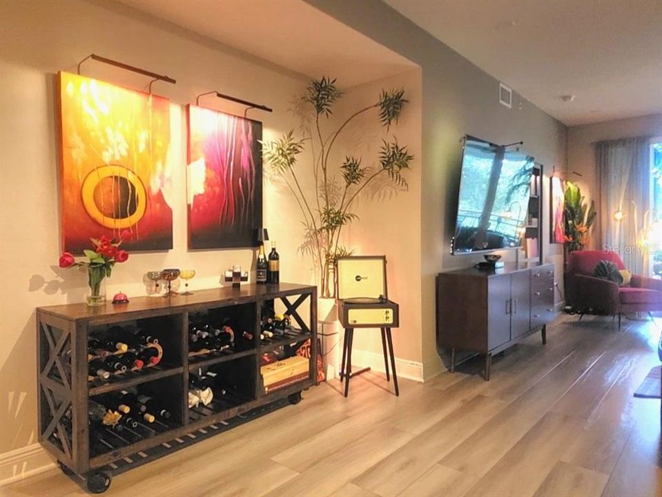 For Rent: $3,300 (3 beds, 2 baths, 2100 Square Feet)