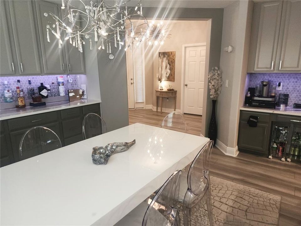 For Rent: $3,300 (3 beds, 2 baths, 2100 Square Feet)