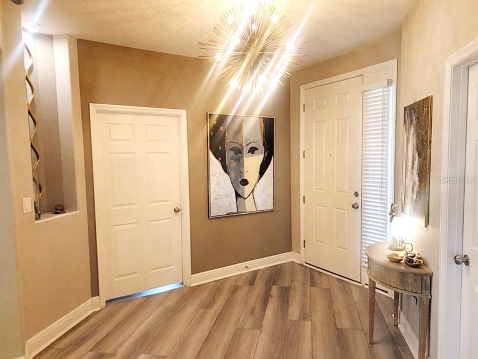 For Rent: $3,300 (3 beds, 2 baths, 2100 Square Feet)