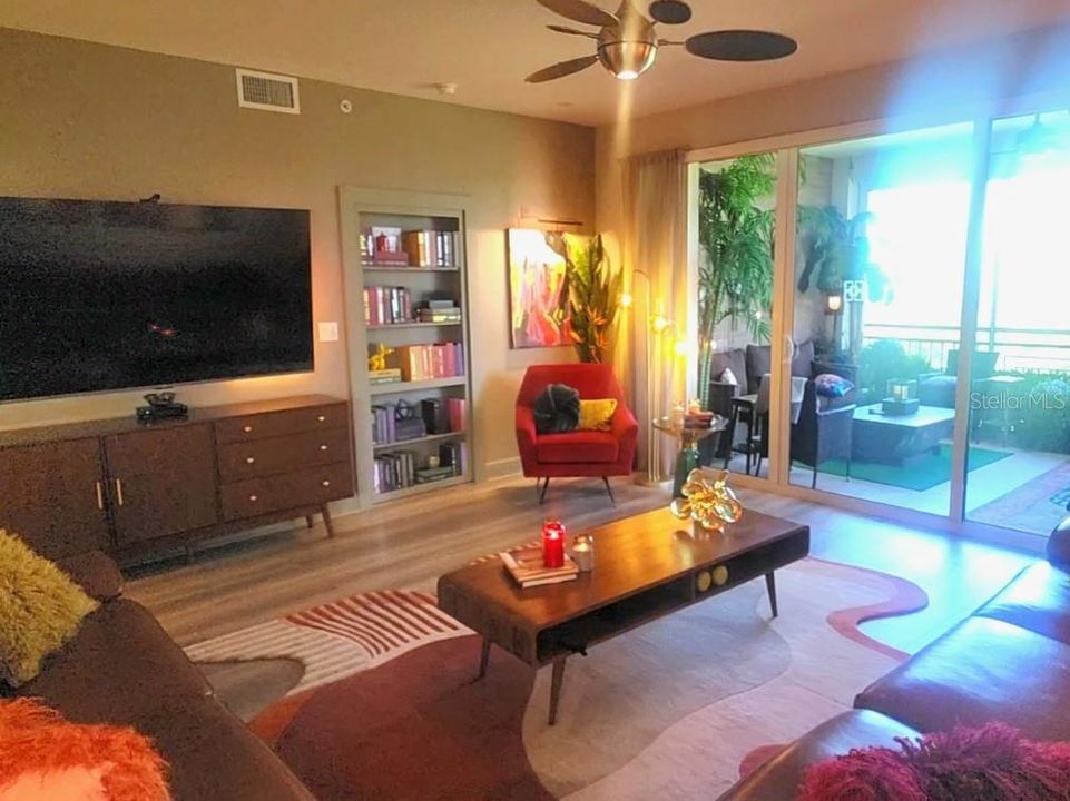 For Rent: $3,300 (3 beds, 2 baths, 2100 Square Feet)