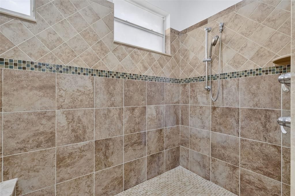 For Sale: $674,700 (5 beds, 3 baths, 3408 Square Feet)