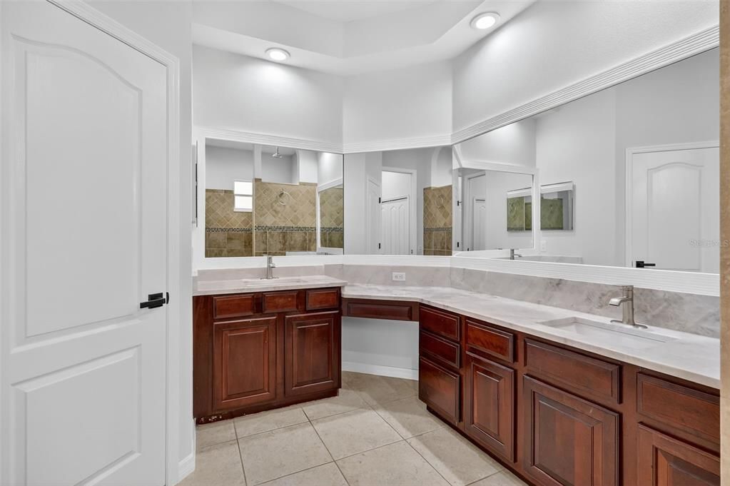 For Sale: $674,700 (5 beds, 3 baths, 3408 Square Feet)