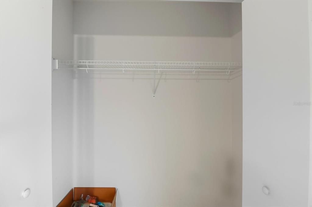 Activo con contrato: $419,900 (3 camas, 3 baños, 2079 Pies cuadrados)