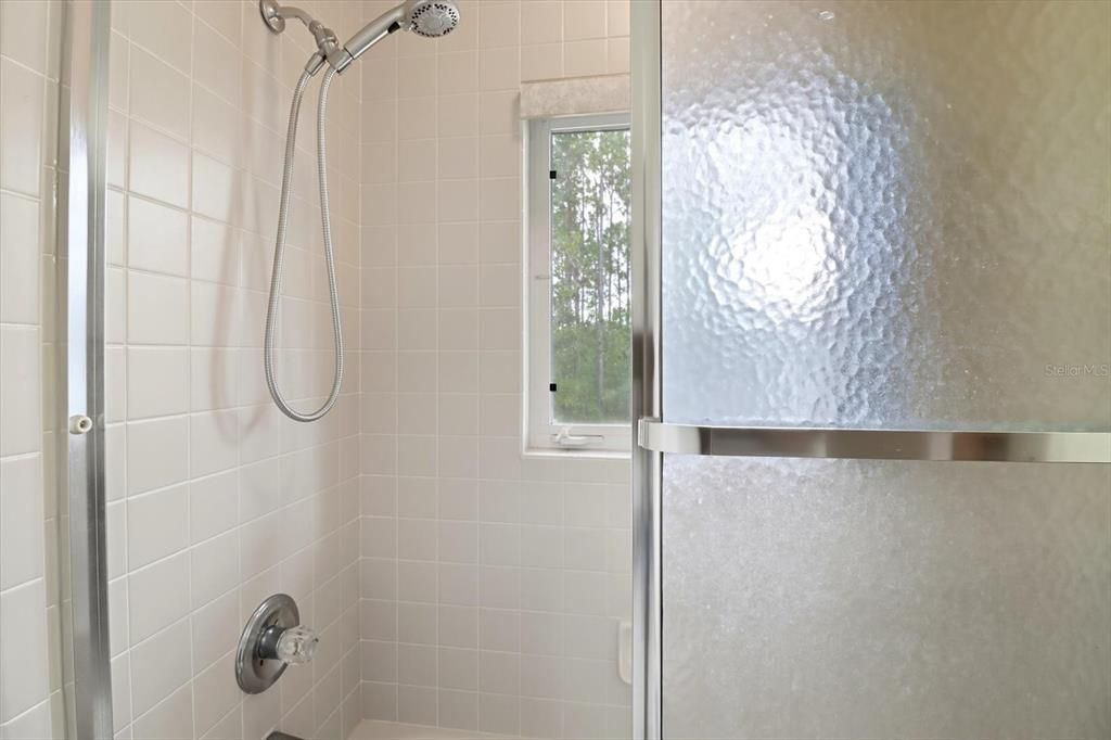 Activo con contrato: $419,900 (3 camas, 3 baños, 2079 Pies cuadrados)