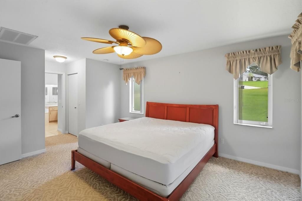 Activo con contrato: $419,900 (3 camas, 3 baños, 2079 Pies cuadrados)