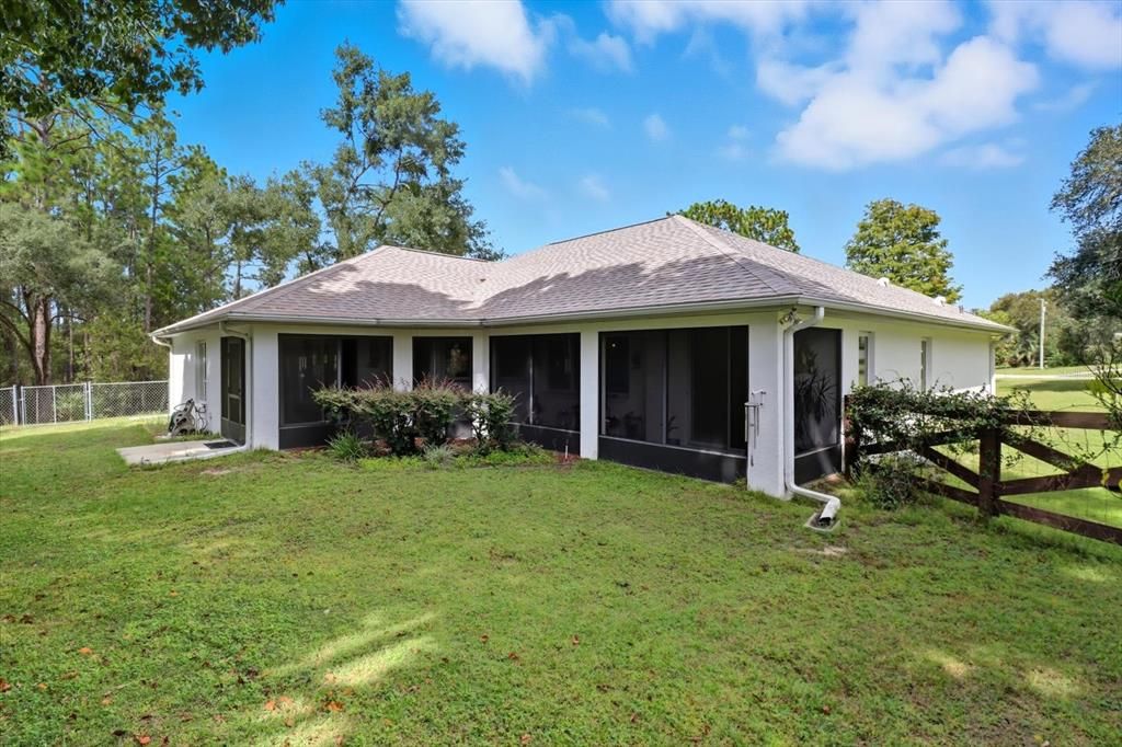 Activo con contrato: $419,900 (3 camas, 3 baños, 2079 Pies cuadrados)