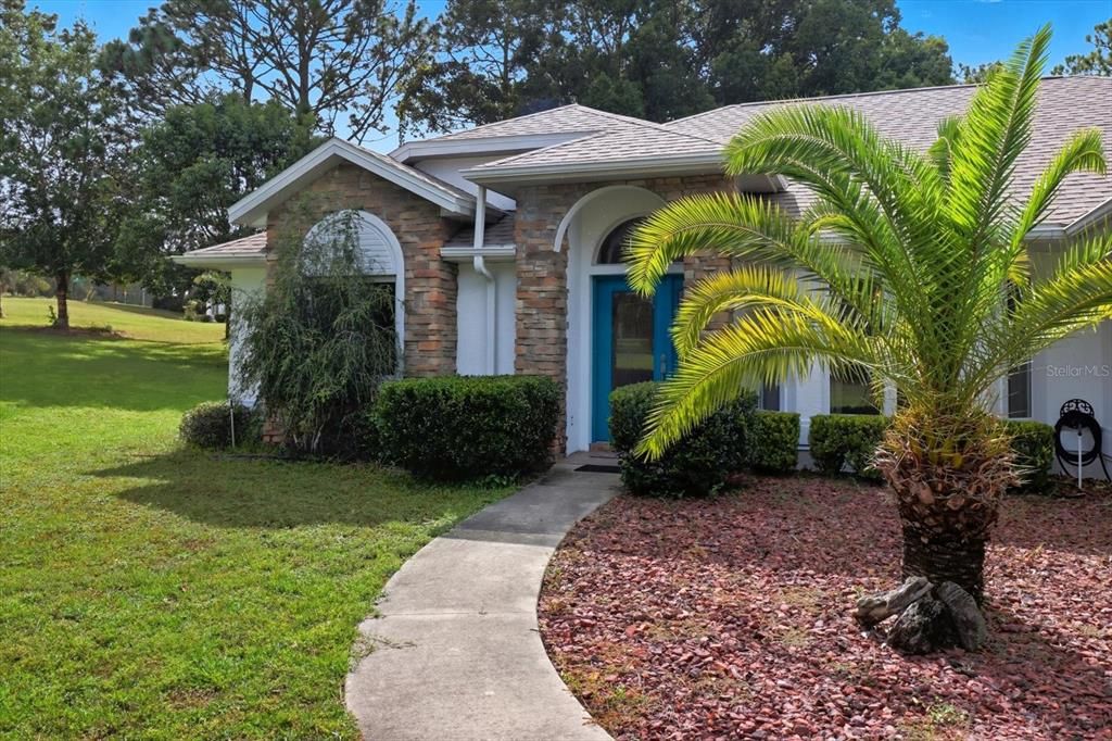 Activo con contrato: $419,900 (3 camas, 3 baños, 2079 Pies cuadrados)