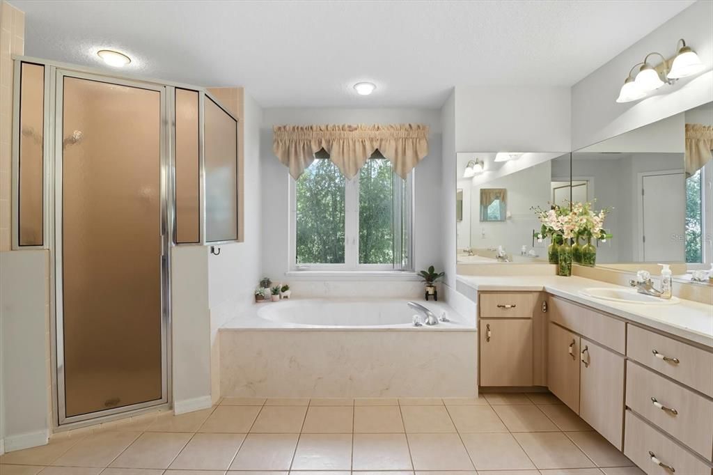 Activo con contrato: $419,900 (3 camas, 3 baños, 2079 Pies cuadrados)