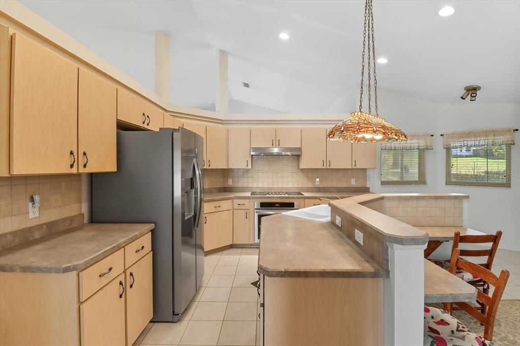 Activo con contrato: $419,900 (3 camas, 3 baños, 2079 Pies cuadrados)