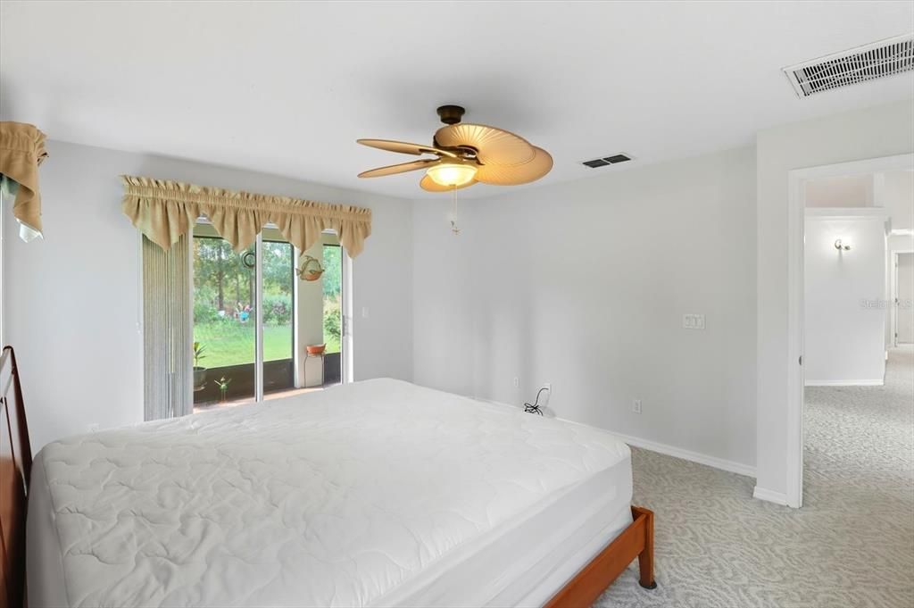 Activo con contrato: $419,900 (3 camas, 3 baños, 2079 Pies cuadrados)