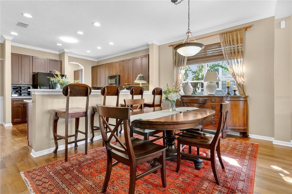 待售: $695,000 (5 贝兹, 3 浴室, 2976 平方英尺)