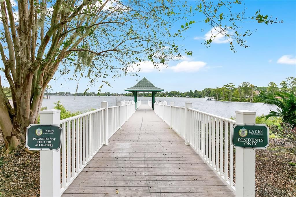 待售: $695,000 (5 贝兹, 3 浴室, 2976 平方英尺)