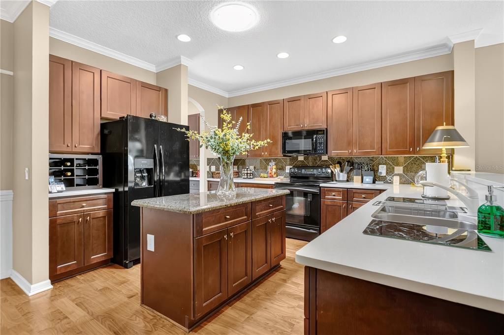 待售: $695,000 (5 贝兹, 3 浴室, 2976 平方英尺)