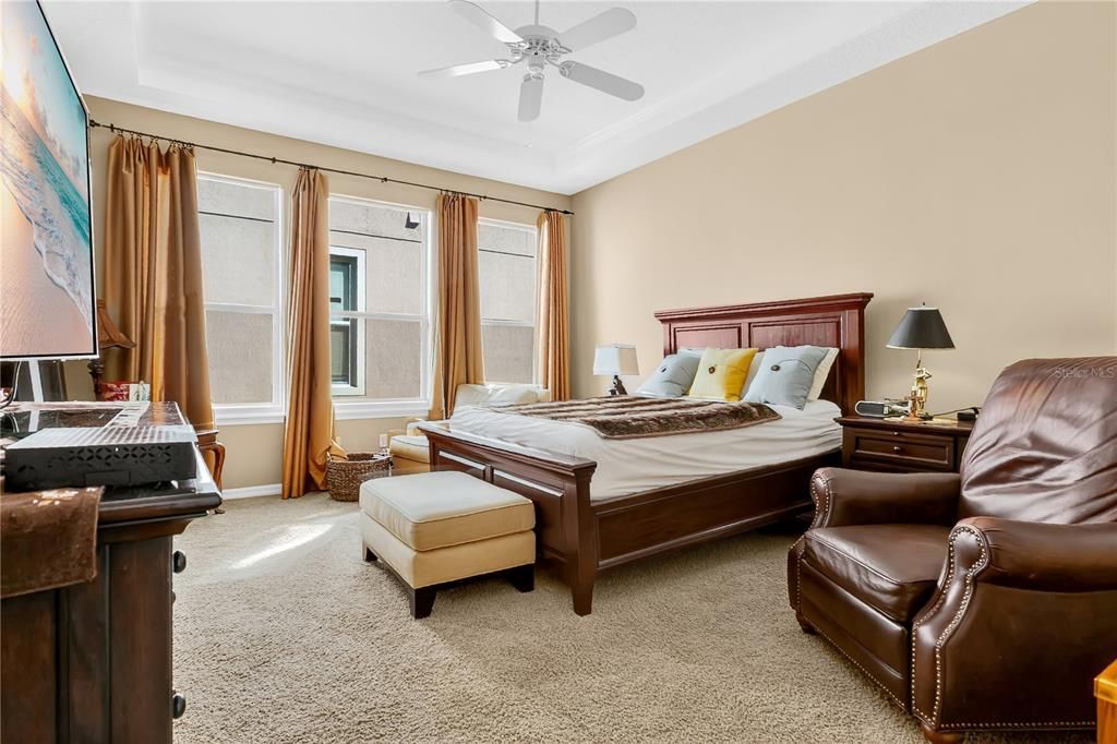 待售: $695,000 (5 贝兹, 3 浴室, 2976 平方英尺)