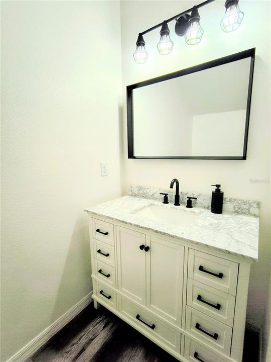 На продажу: $710,000 (3 спален, 2 ванн, 2605 Квадратных фут)