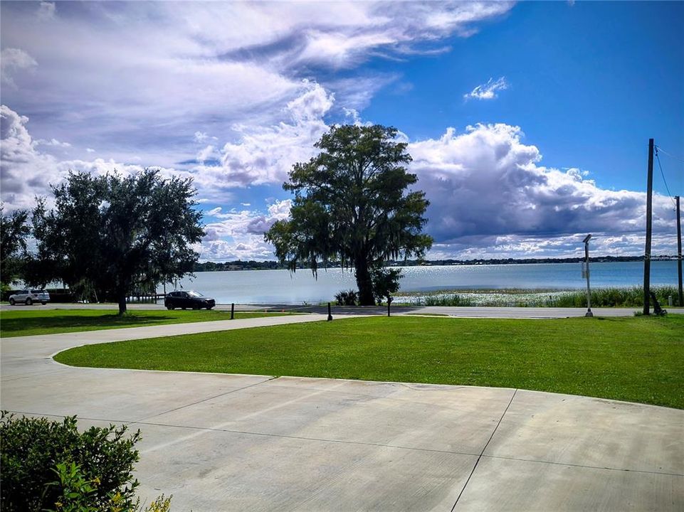 На продажу: $710,000 (3 спален, 2 ванн, 2605 Квадратных фут)