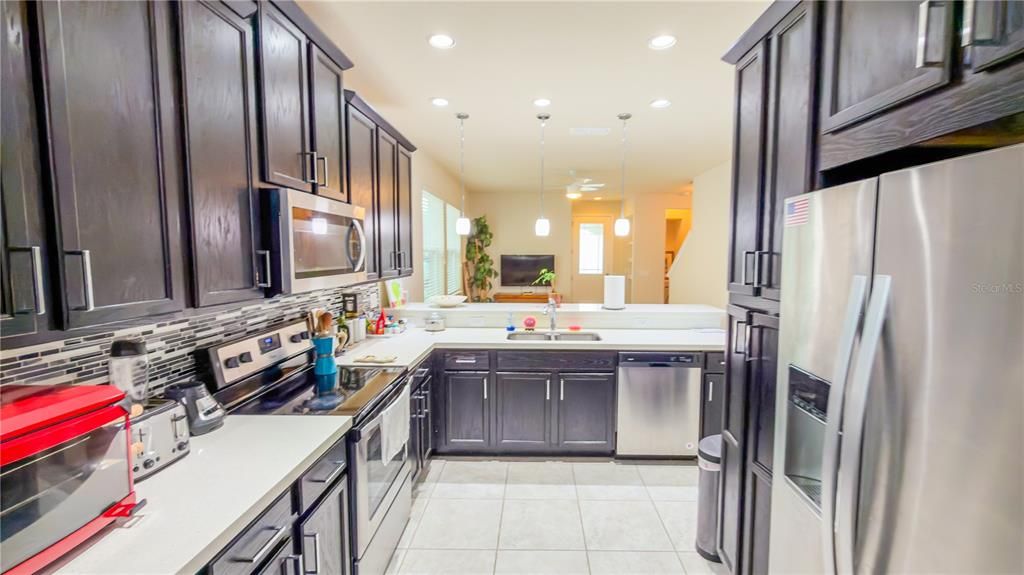 En Venta: $324,900 (3 camas, 2 baños, 1690 Pies cuadrados)