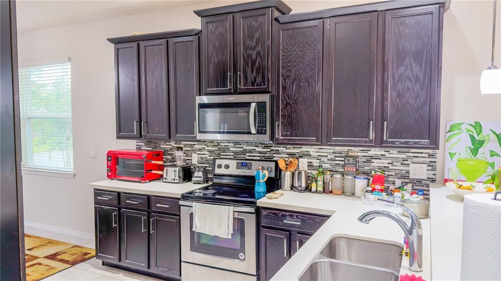 En Venta: $324,900 (3 camas, 2 baños, 1690 Pies cuadrados)