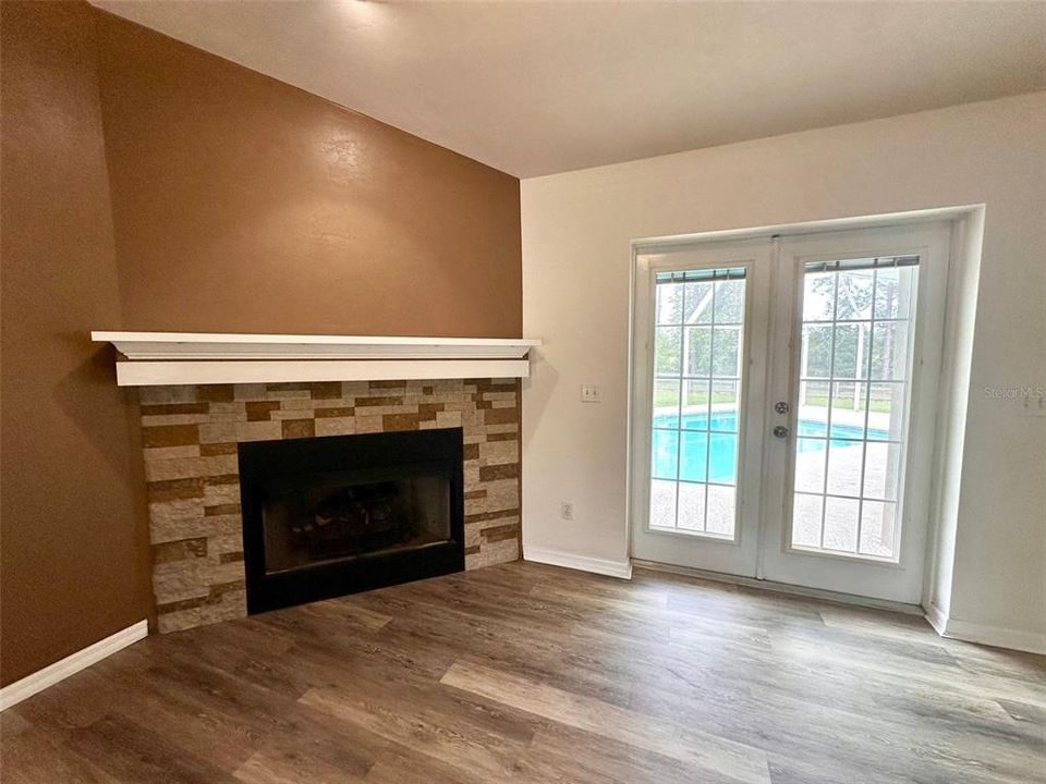 For Sale: $524,900 (4 beds, 3 baths, 2209 Square Feet)