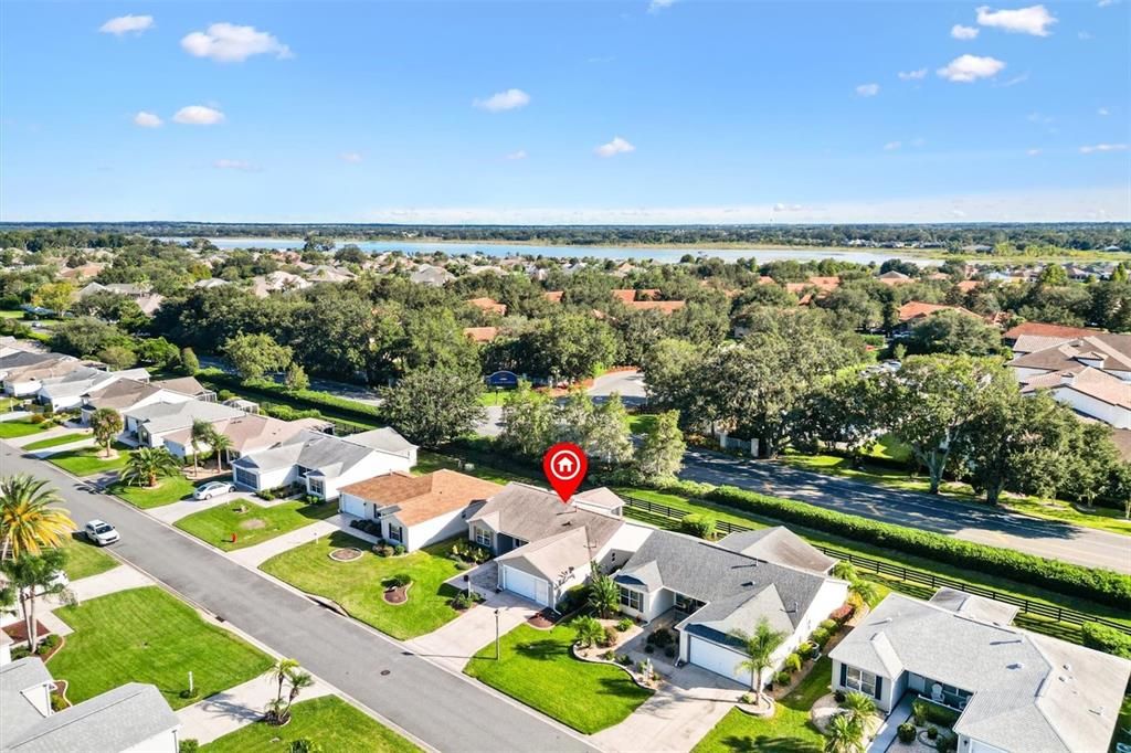 合同活跃: $335,000 (3 贝兹, 2 浴室, 1392 平方英尺)