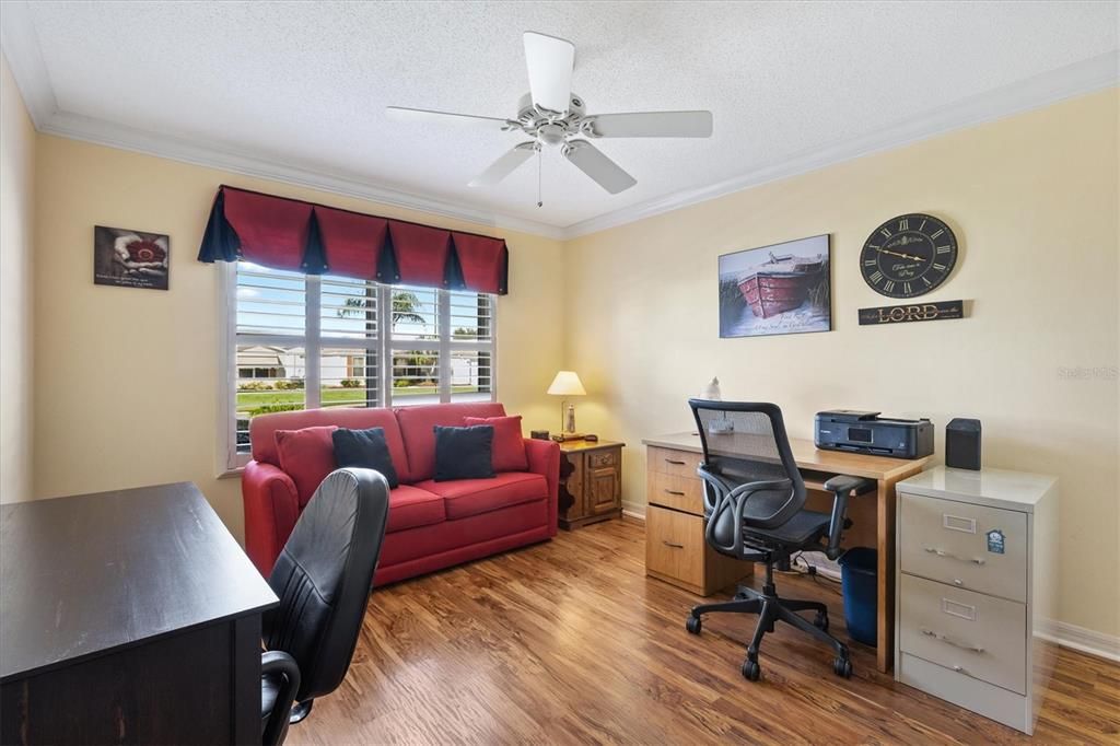 合同活跃: $335,000 (3 贝兹, 2 浴室, 1392 平方英尺)