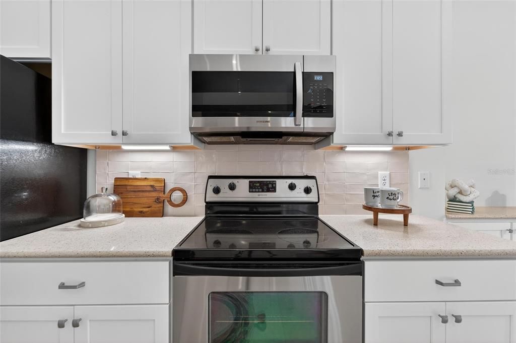 Activo con contrato: $630,000 (4 camas, 3 baños, 2240 Pies cuadrados)