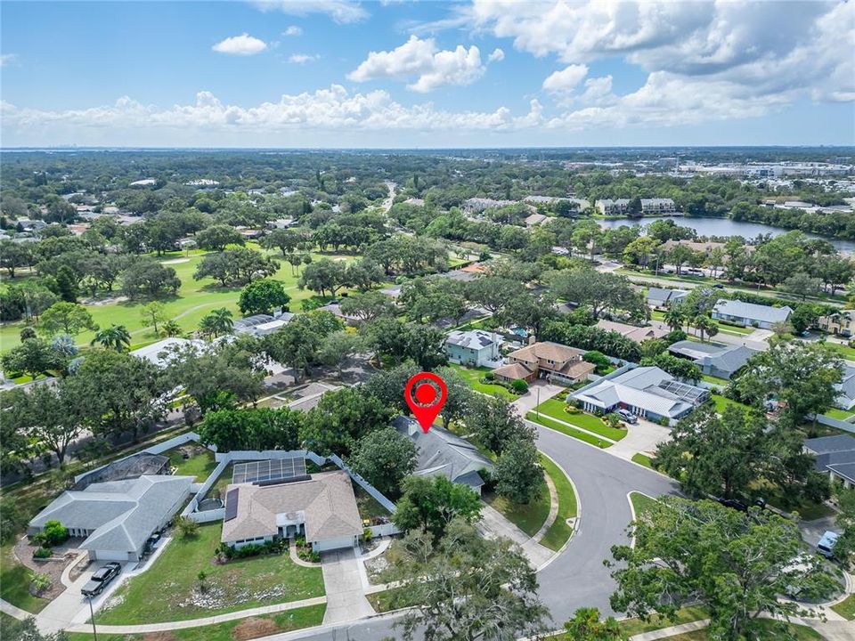 Activo con contrato: $630,000 (4 camas, 3 baños, 2240 Pies cuadrados)