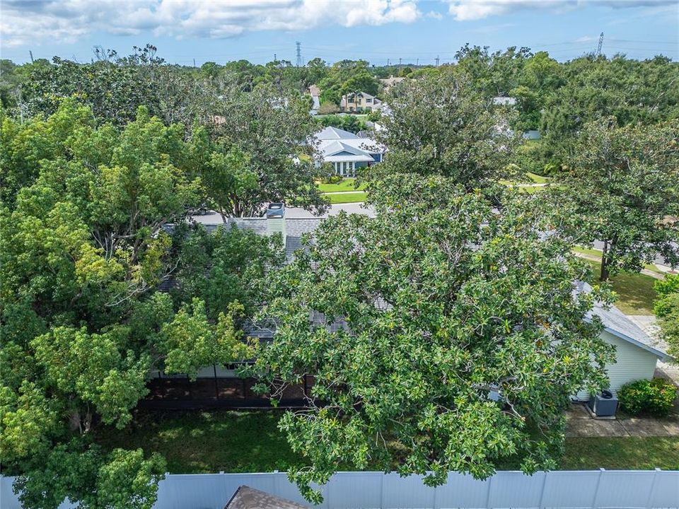 Activo con contrato: $630,000 (4 camas, 3 baños, 2240 Pies cuadrados)