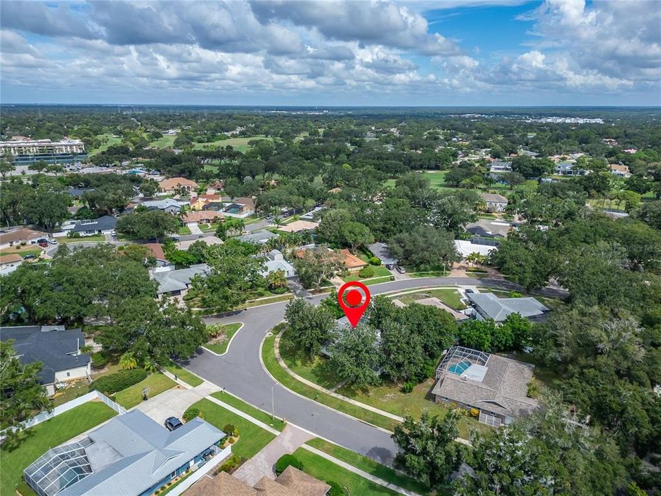 Activo con contrato: $630,000 (4 camas, 3 baños, 2240 Pies cuadrados)