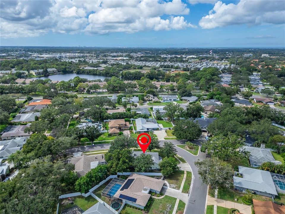 Activo con contrato: $630,000 (4 camas, 3 baños, 2240 Pies cuadrados)