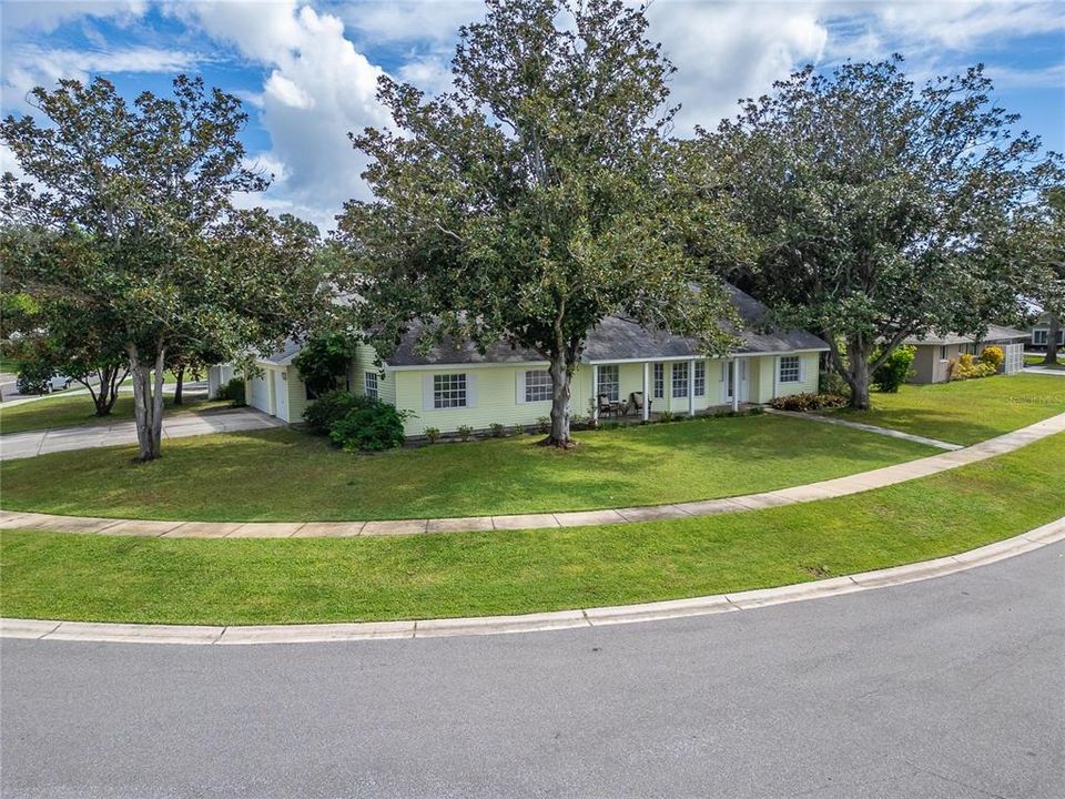 Activo con contrato: $630,000 (4 camas, 3 baños, 2240 Pies cuadrados)