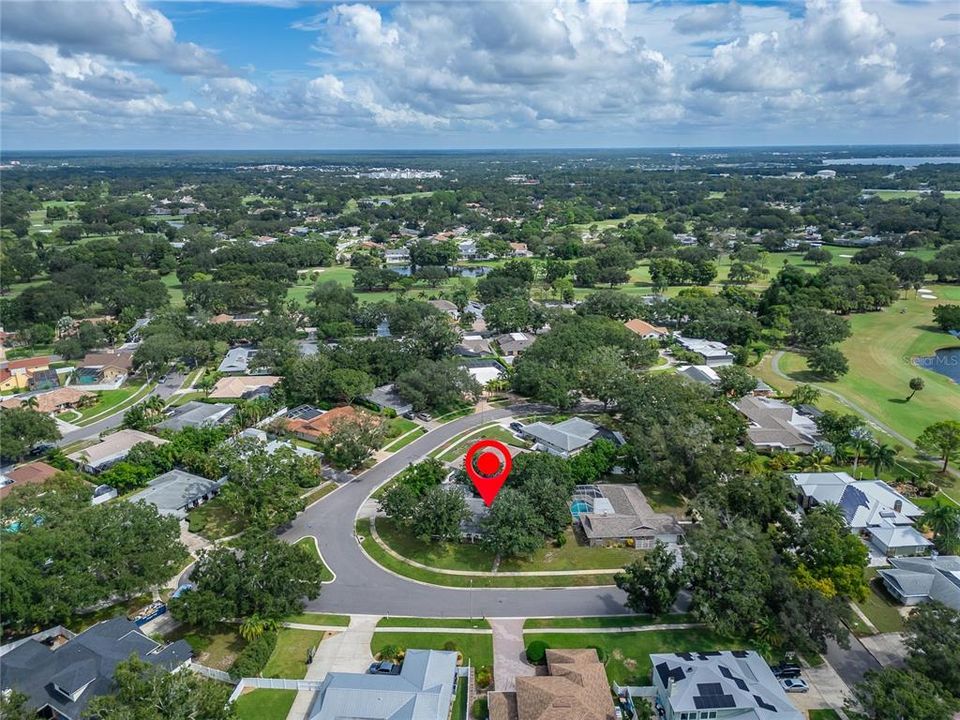 Activo con contrato: $630,000 (4 camas, 3 baños, 2240 Pies cuadrados)