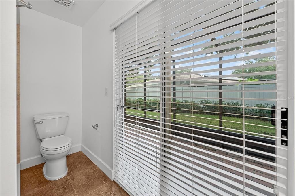 Activo con contrato: $630,000 (4 camas, 3 baños, 2240 Pies cuadrados)