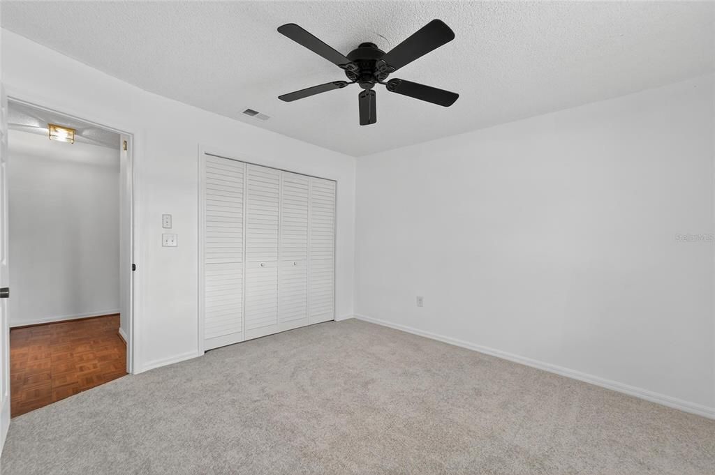 Activo con contrato: $630,000 (4 camas, 3 baños, 2240 Pies cuadrados)