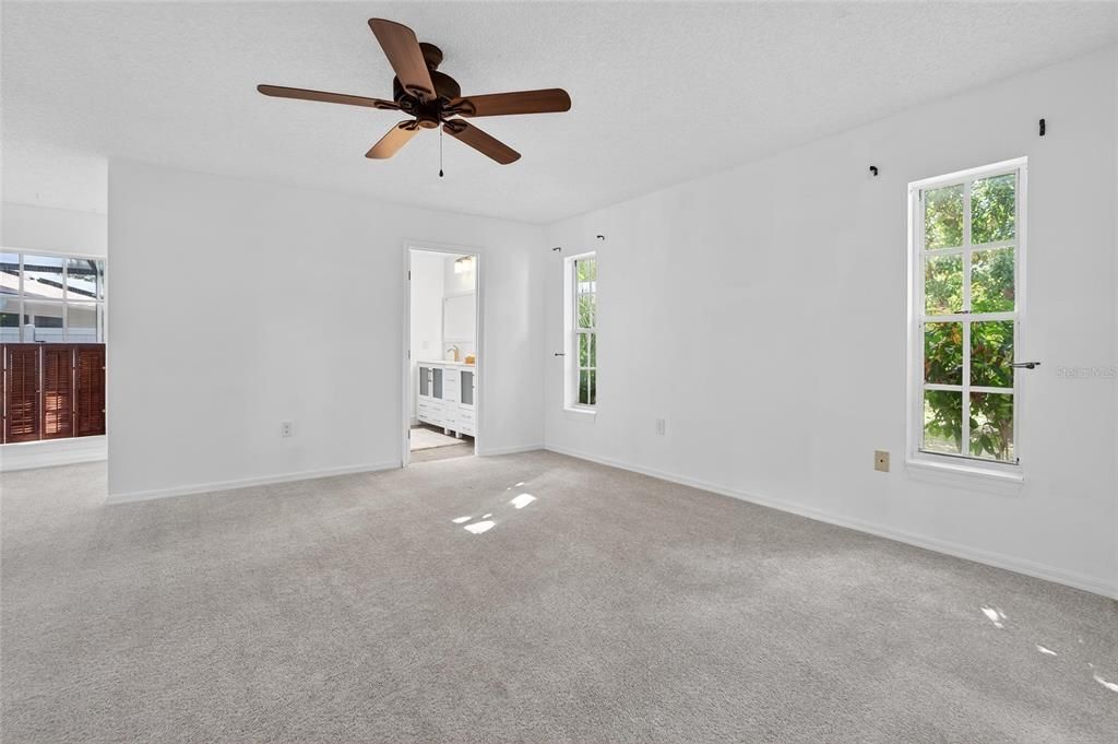 Activo con contrato: $630,000 (4 camas, 3 baños, 2240 Pies cuadrados)