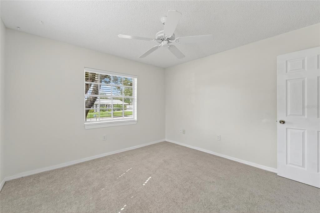 Activo con contrato: $630,000 (4 camas, 3 baños, 2240 Pies cuadrados)