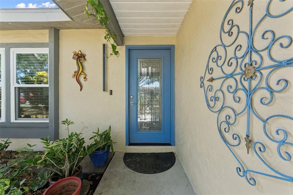 Active With Contract: $442,000 (3 beds, 2 baths, 1688 Square Feet)