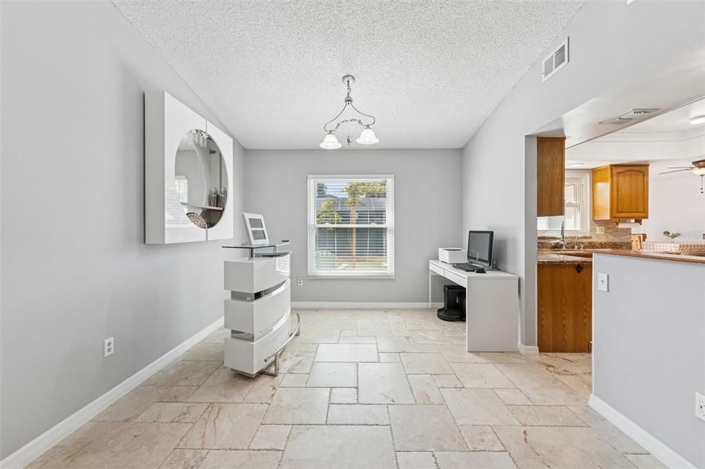 Active With Contract: $442,000 (3 beds, 2 baths, 1688 Square Feet)